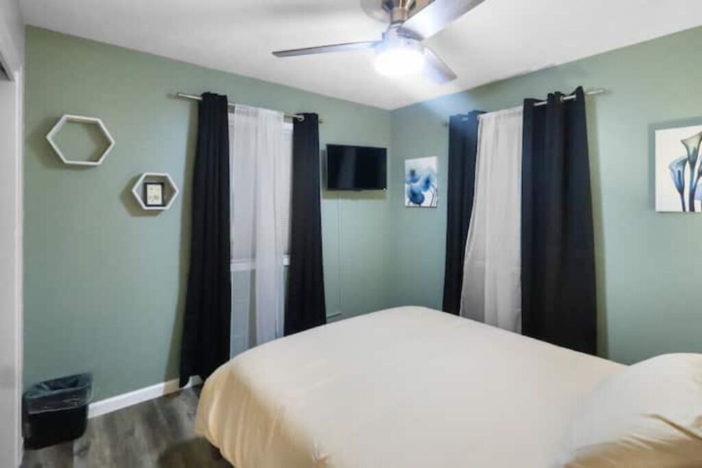 Photo of Bedroom in North Central Omaha