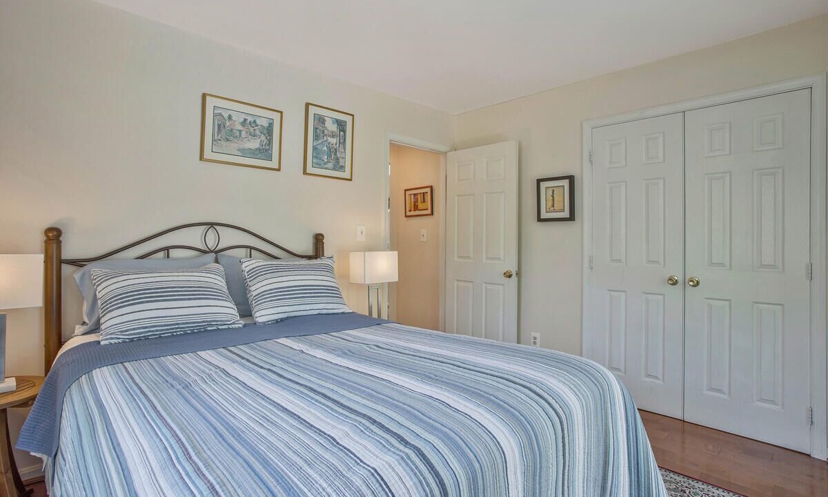 Photo of Bedroom in Shady Side