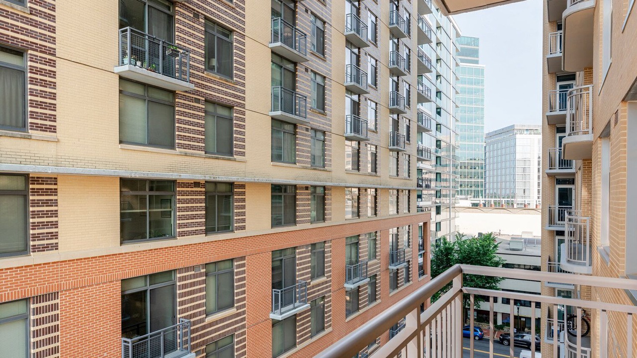 Photo of Outdoor in Woodmont Triangle