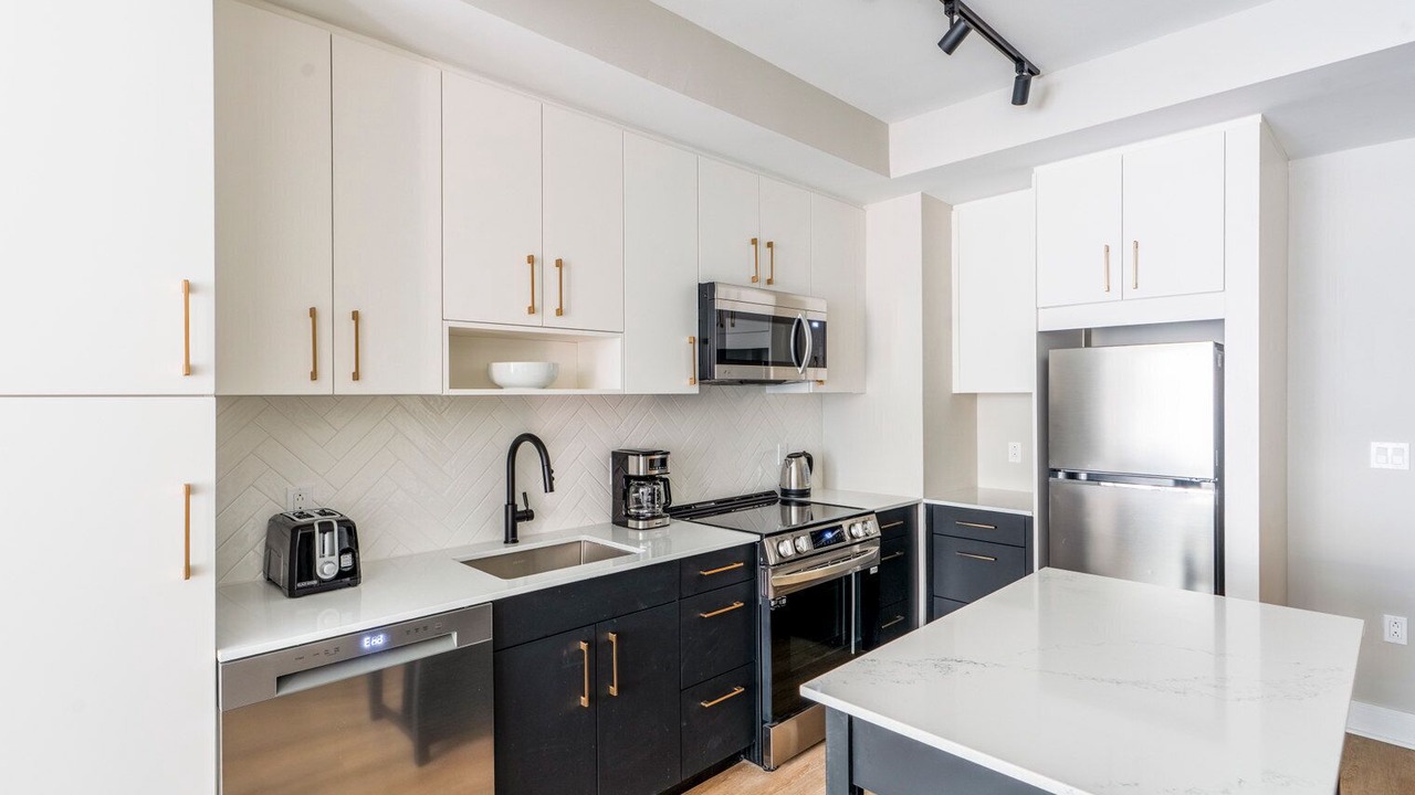 Photo of Kitchen in Woodmont Triangle