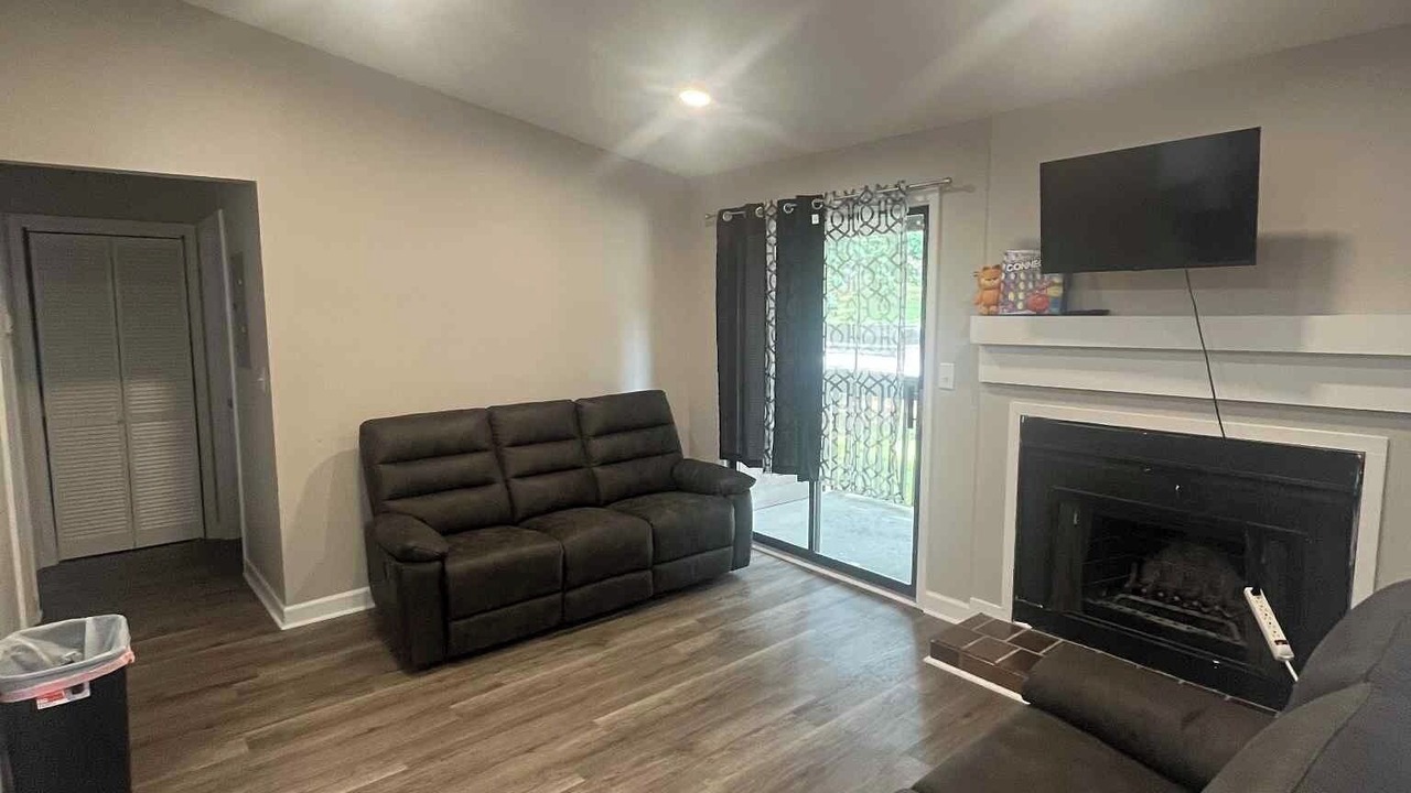 Photo of Livingroom in Huntsville