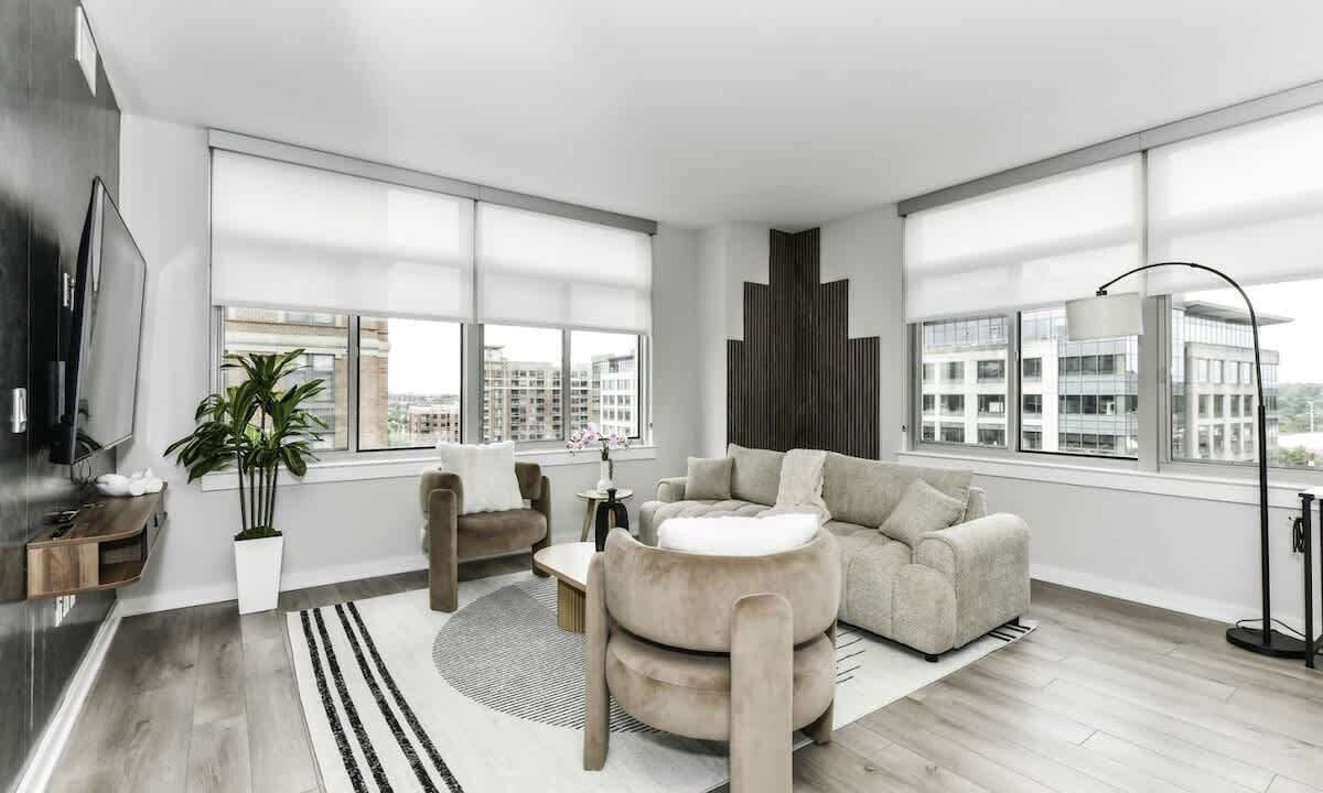 Photo of Bedroom in Crystal City