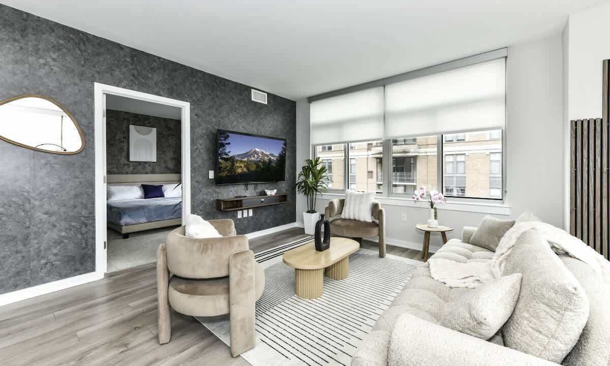 Photo of Bedroom in Crystal City
