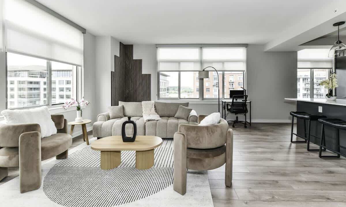 Photo of Bedroom in Crystal City
