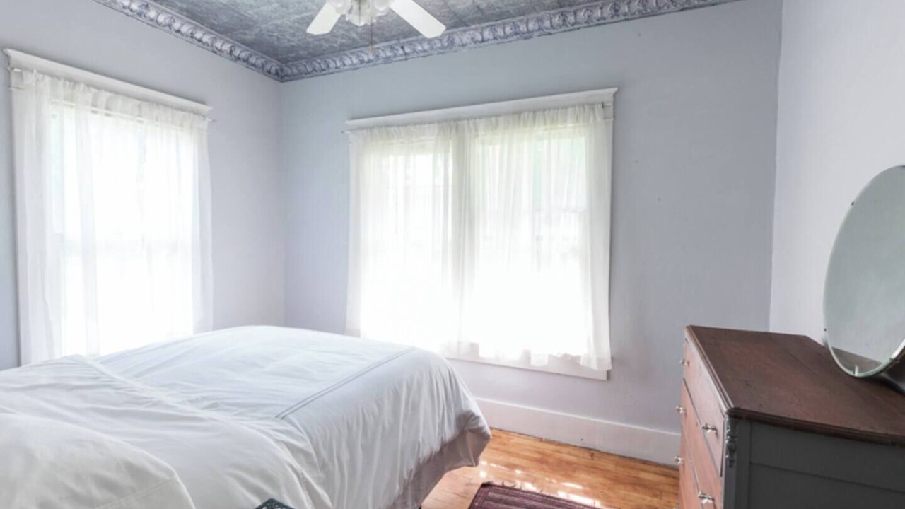 Photo of Bedroom in Brookfield