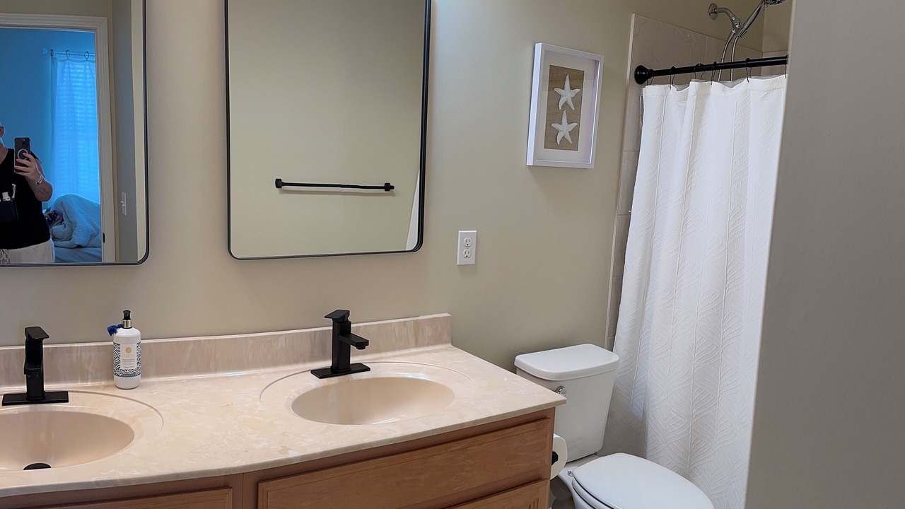 Photo of Bathroom in Beach Haven West