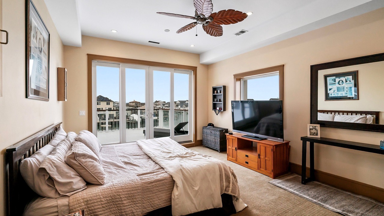 Photo of Bedroom in Seaside Heights