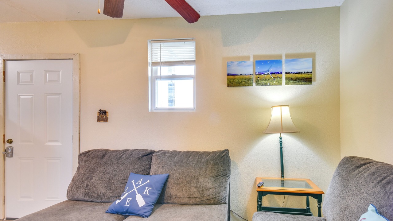 Photo of Livingroom in Stoutsville
