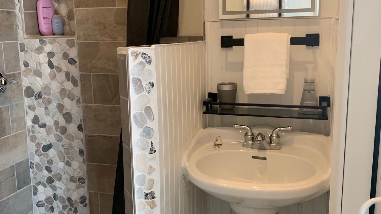 Photo of Bathroom in Arcadia