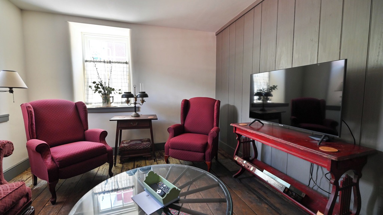 Photo of Livingroom in Glen Rock