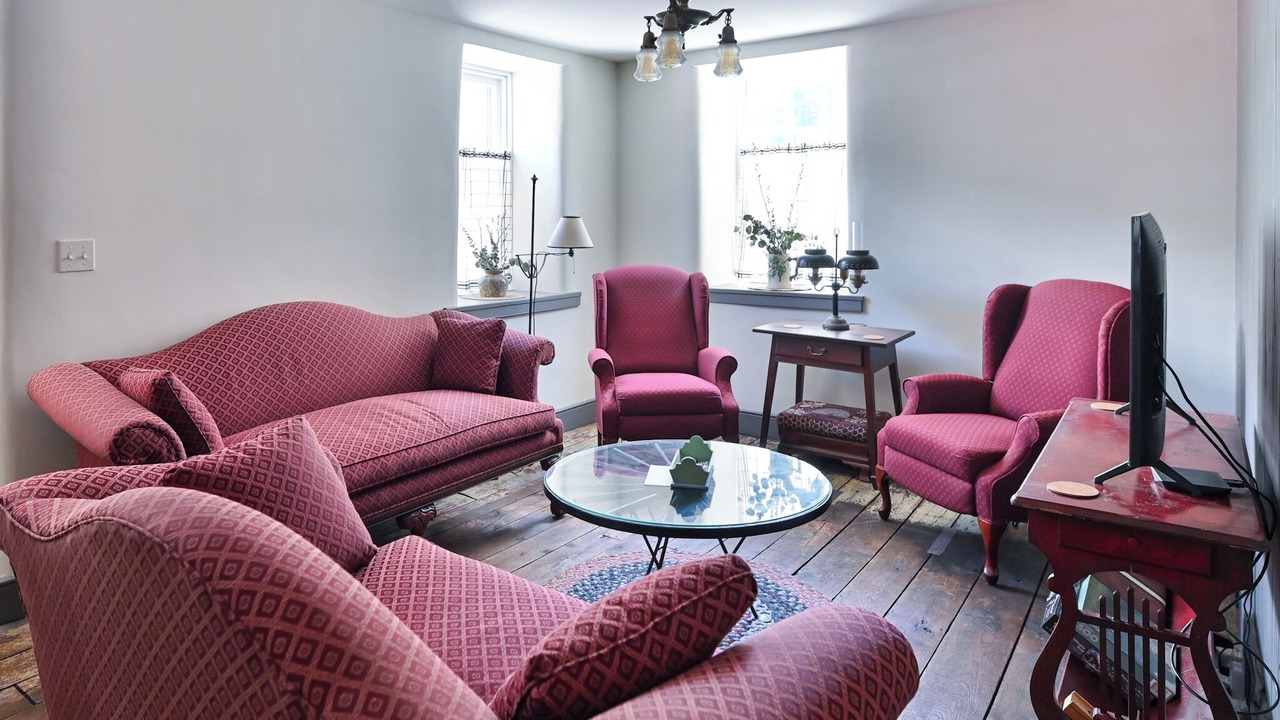 Photo of Livingroom in Glen Rock