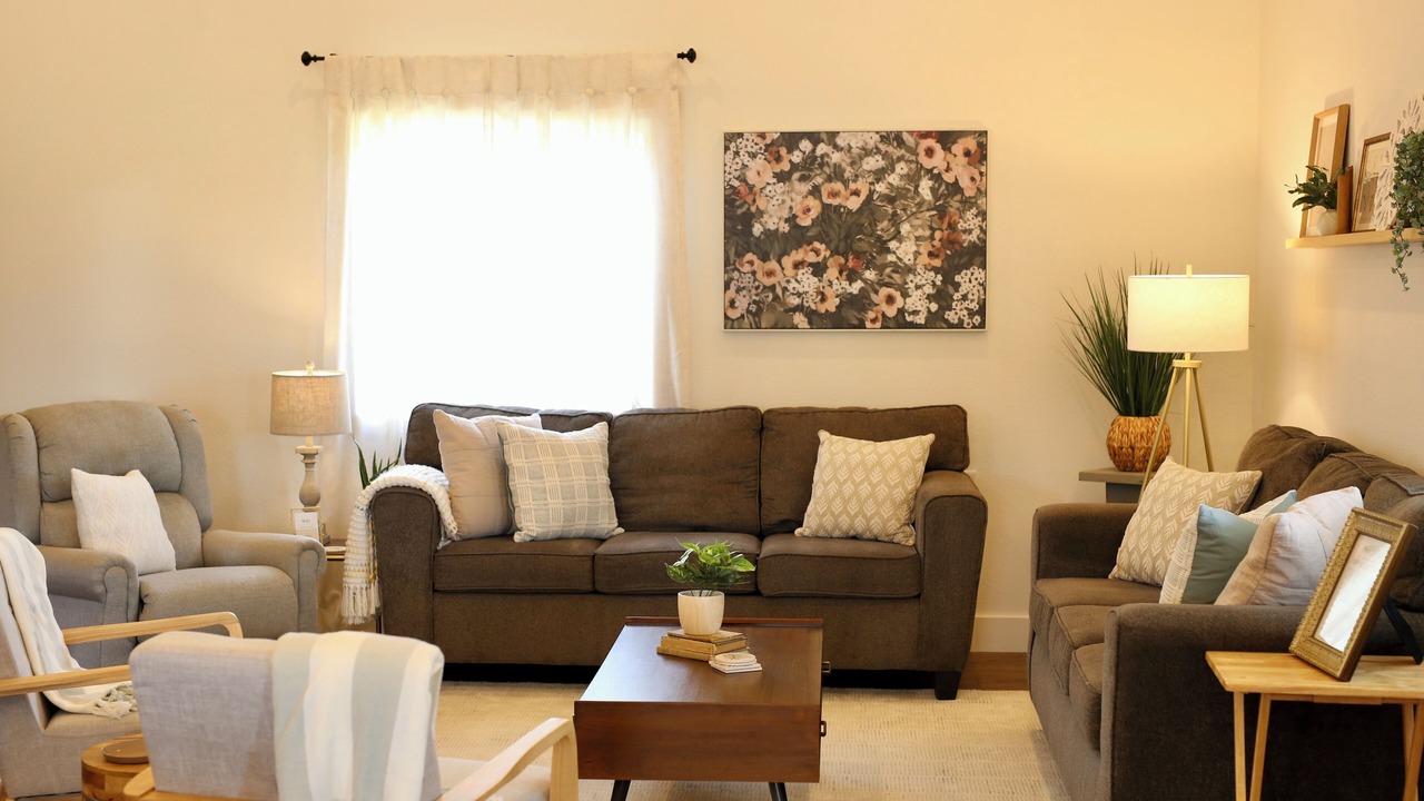 Photo of Livingroom in Excello