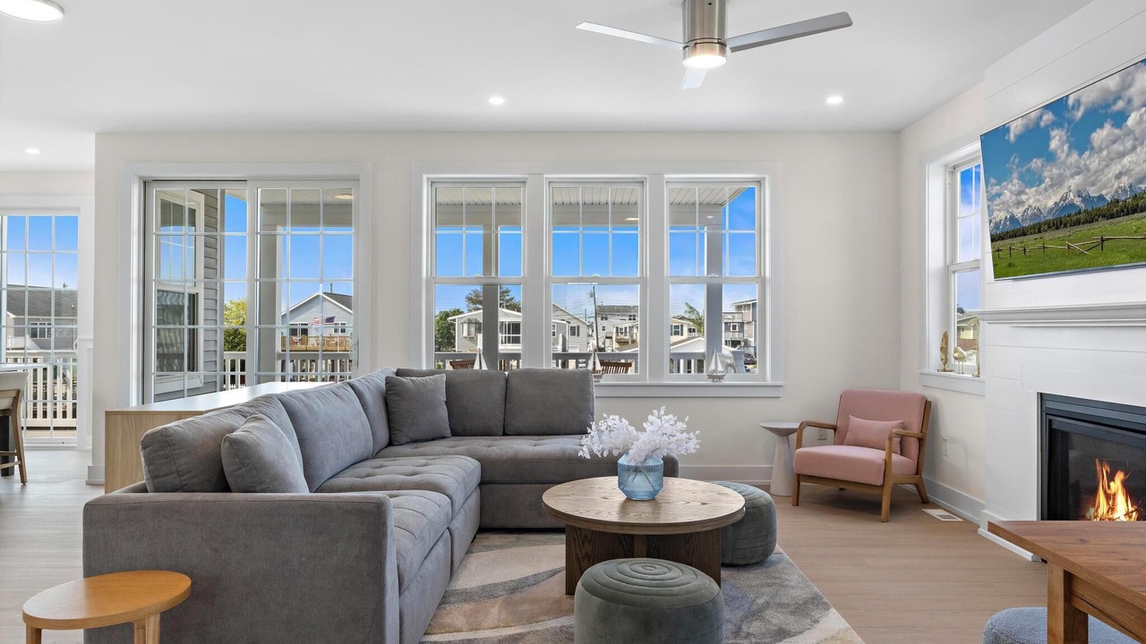 Photo of Livingroom in Mystic Island