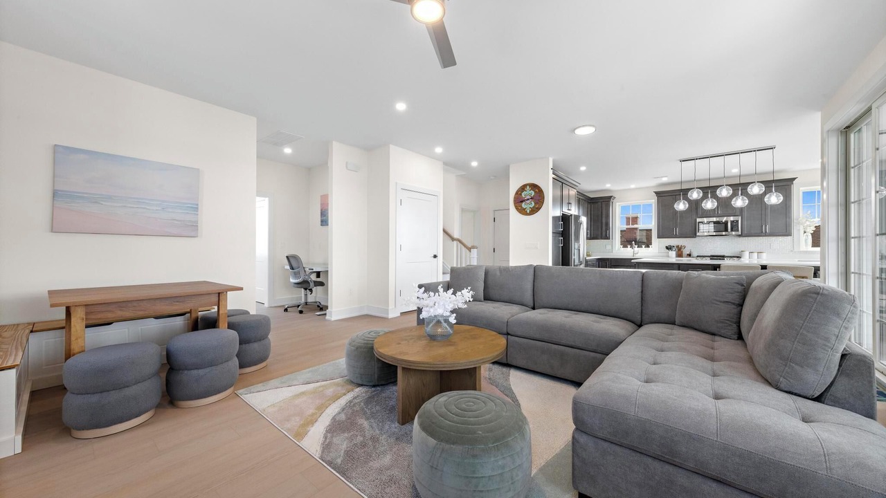 Photo of Livingroom in Mystic Island