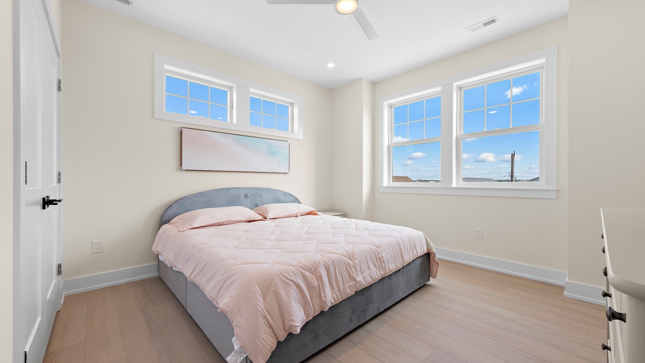 Photo of Bedroom in Mystic Island