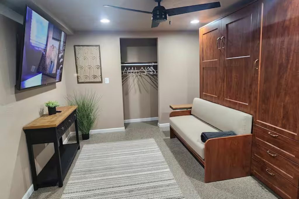 Photo of Livingroom in Mason City