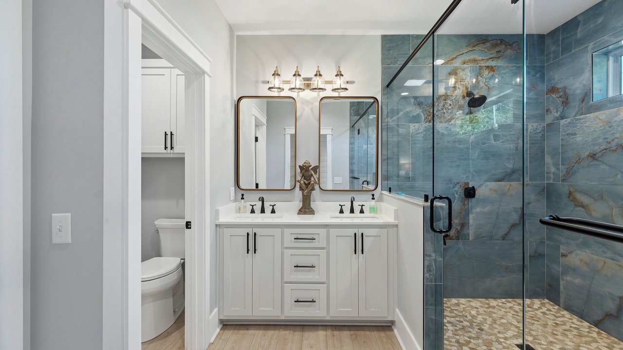 Photo of Bathroom in Crane Hill
