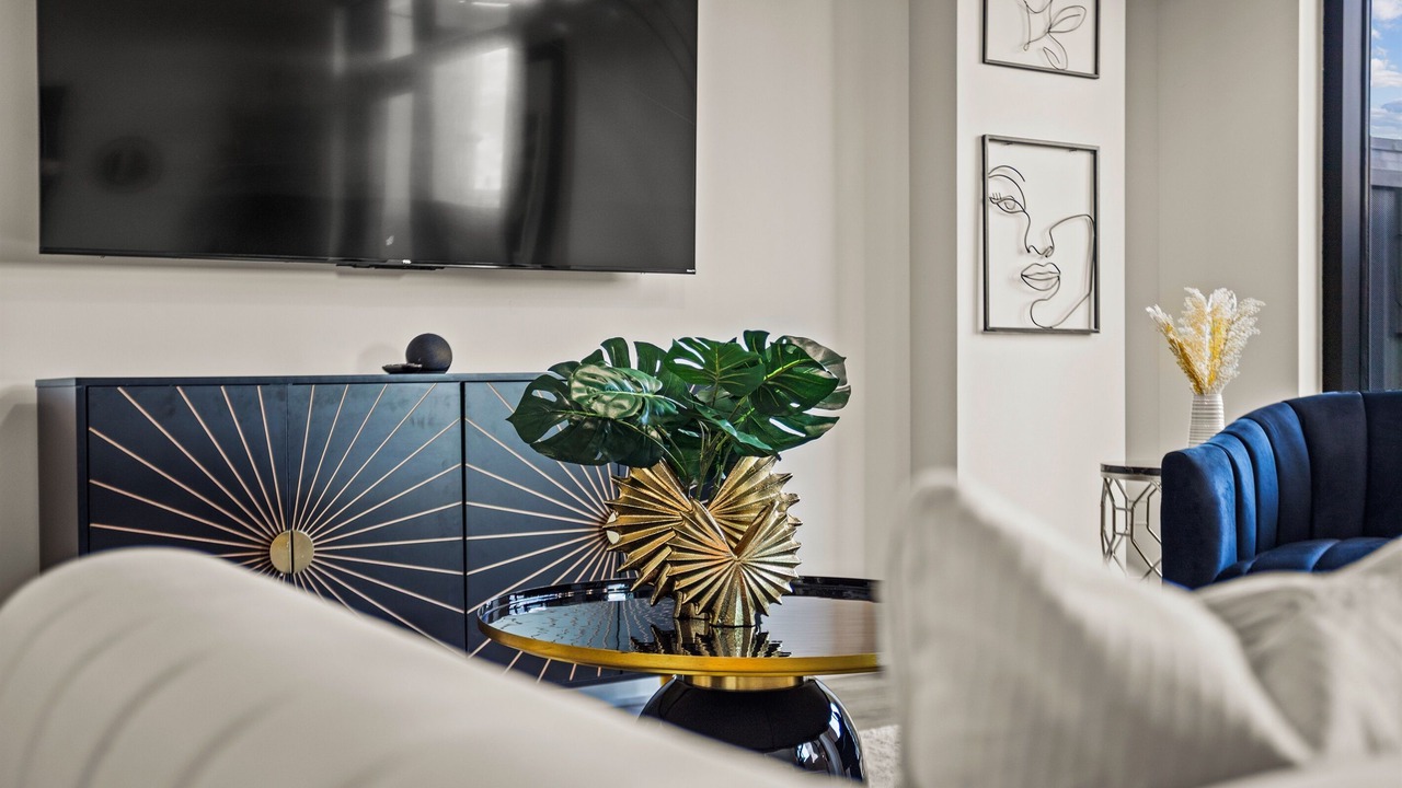 Photo of Livingroom in Peachtree Center