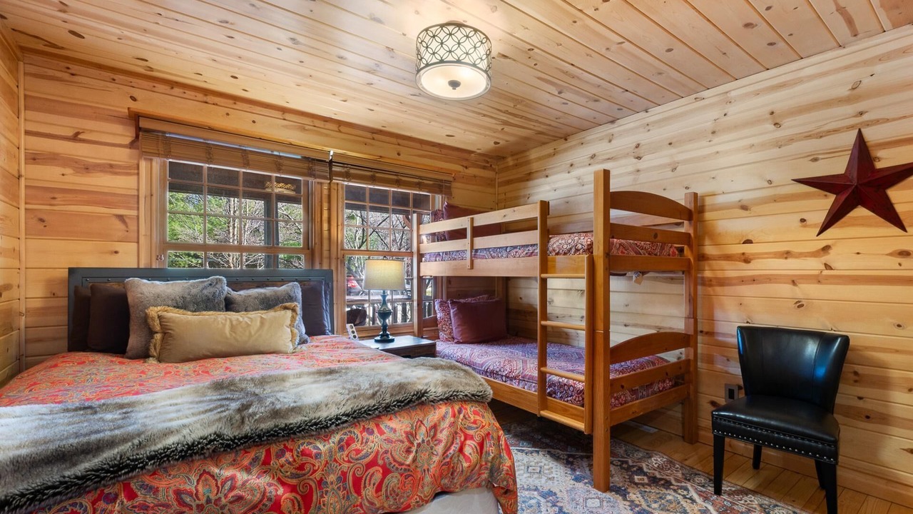 Photo of Bedroom in Saugatuck