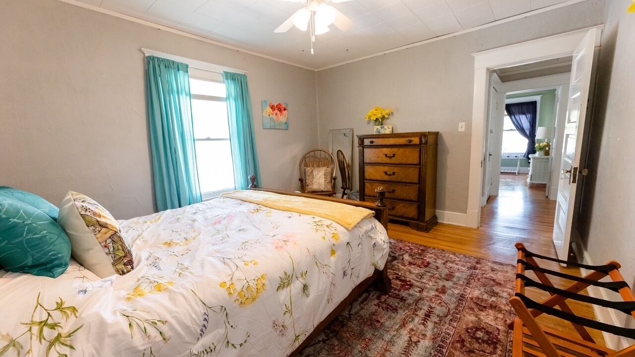 Photo of Bedroom in Independence