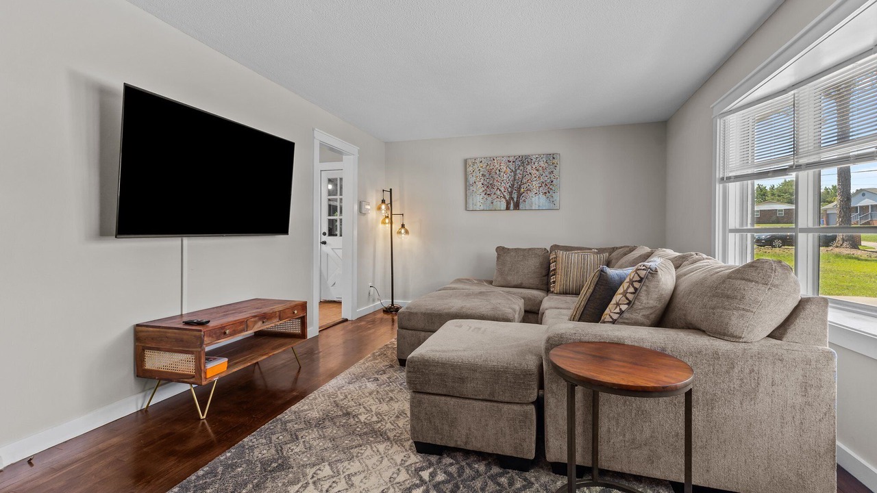 Photo of Livingroom in Westover