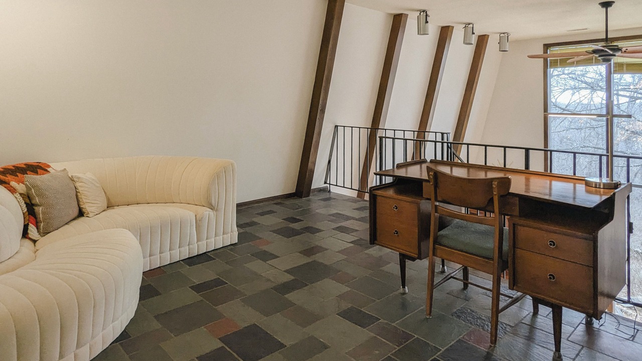 Photo of Livingroom in Des Moines
