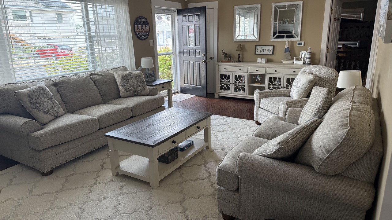 Photo of Livingroom in Ortley Beach