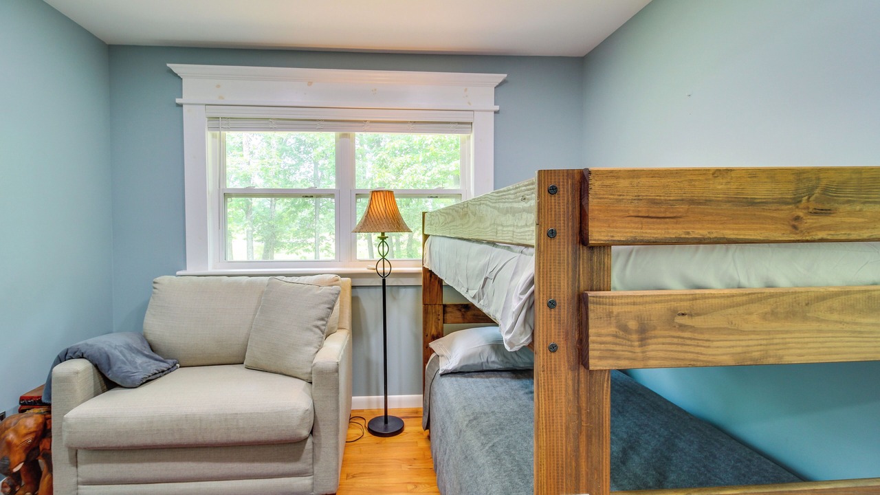 Photo of Bedroom in Henagar