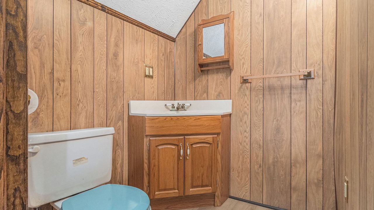 Photo of Bathroom in Pottawattamie County