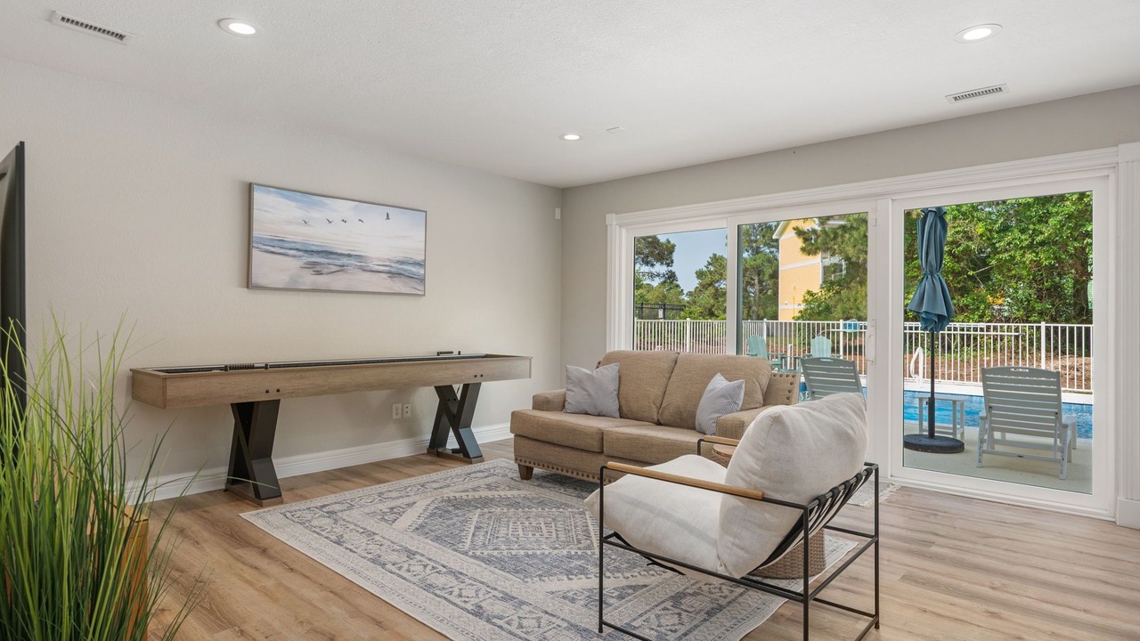 Photo of Livingroom in Monteray Shores