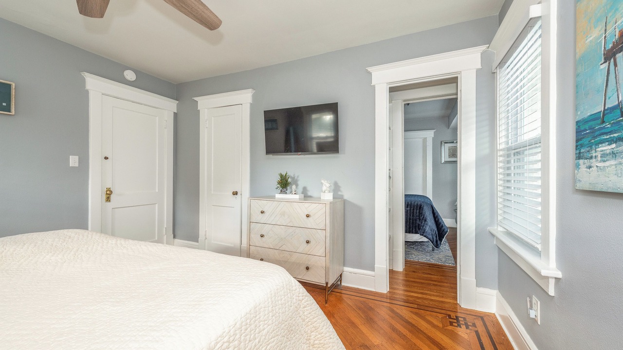 Photo of Bedroom in Long Branch