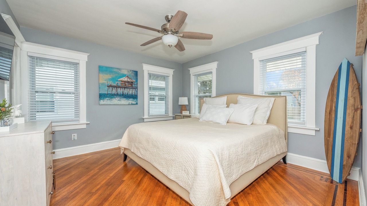 Photo of Bedroom in Long Branch