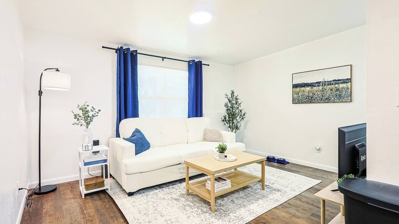 Photo of Livingroom in Maryville