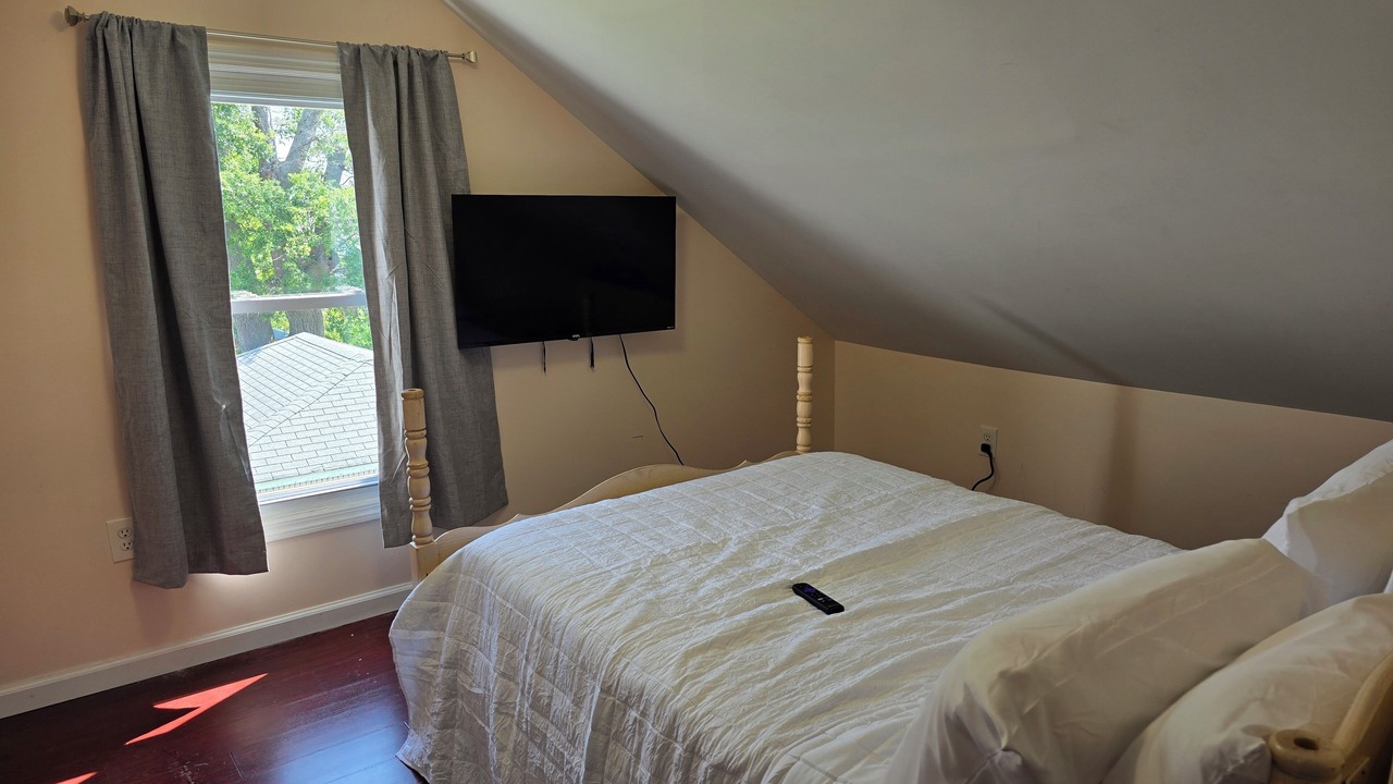 Photo of Bedroom in Keansburg