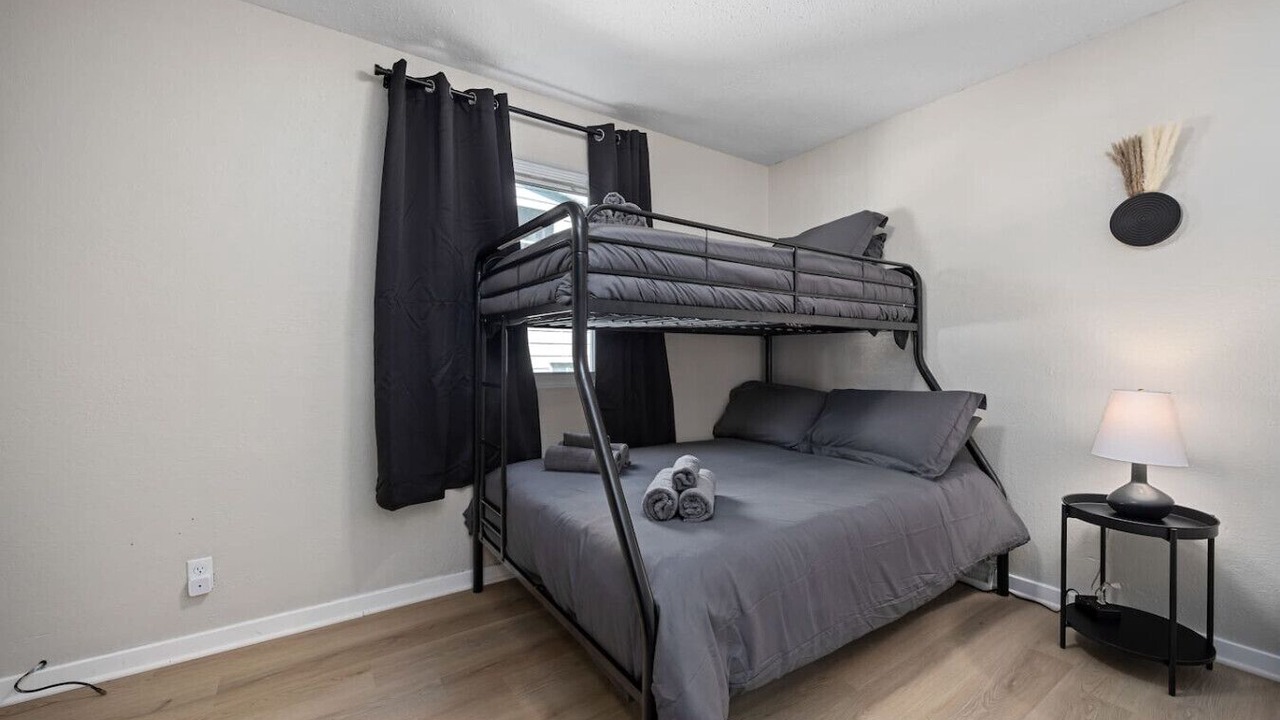 Photo of Bedroom in Peoria Heights