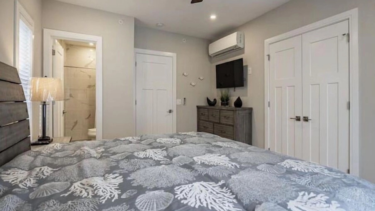 Photo of Bedroom in Beach Haven