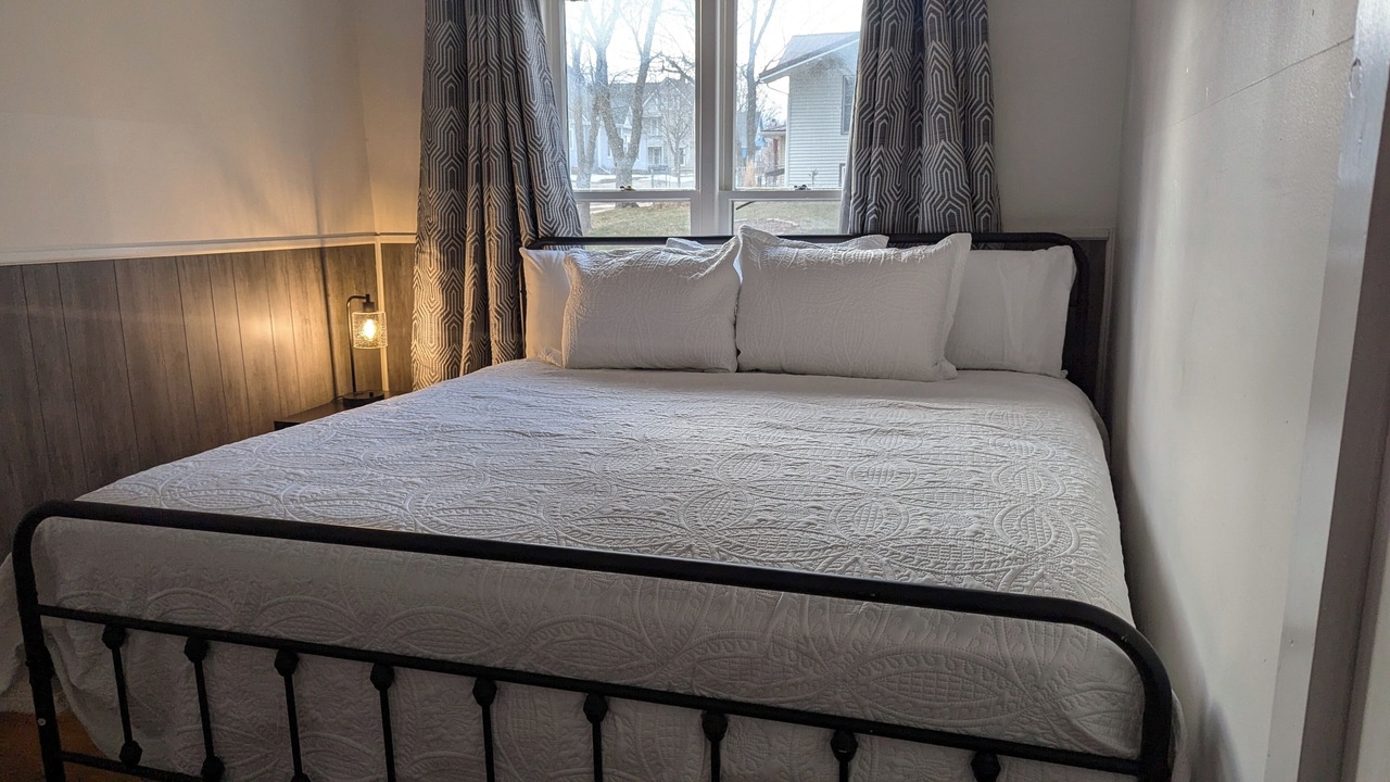 Photo of Bedroom in Kirksville