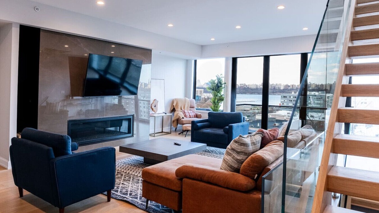 Photo of Livingroom in Hopelawn