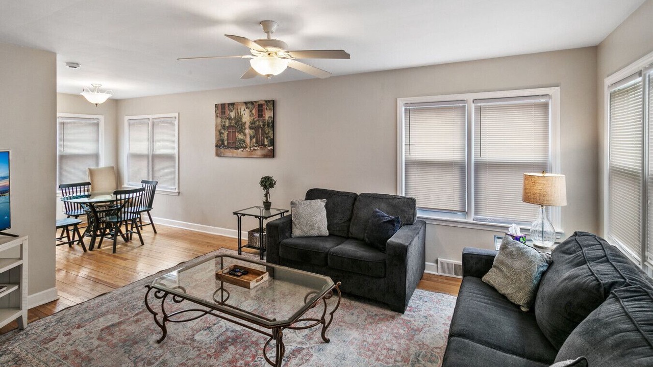 Photo of Livingroom in Libertyville
