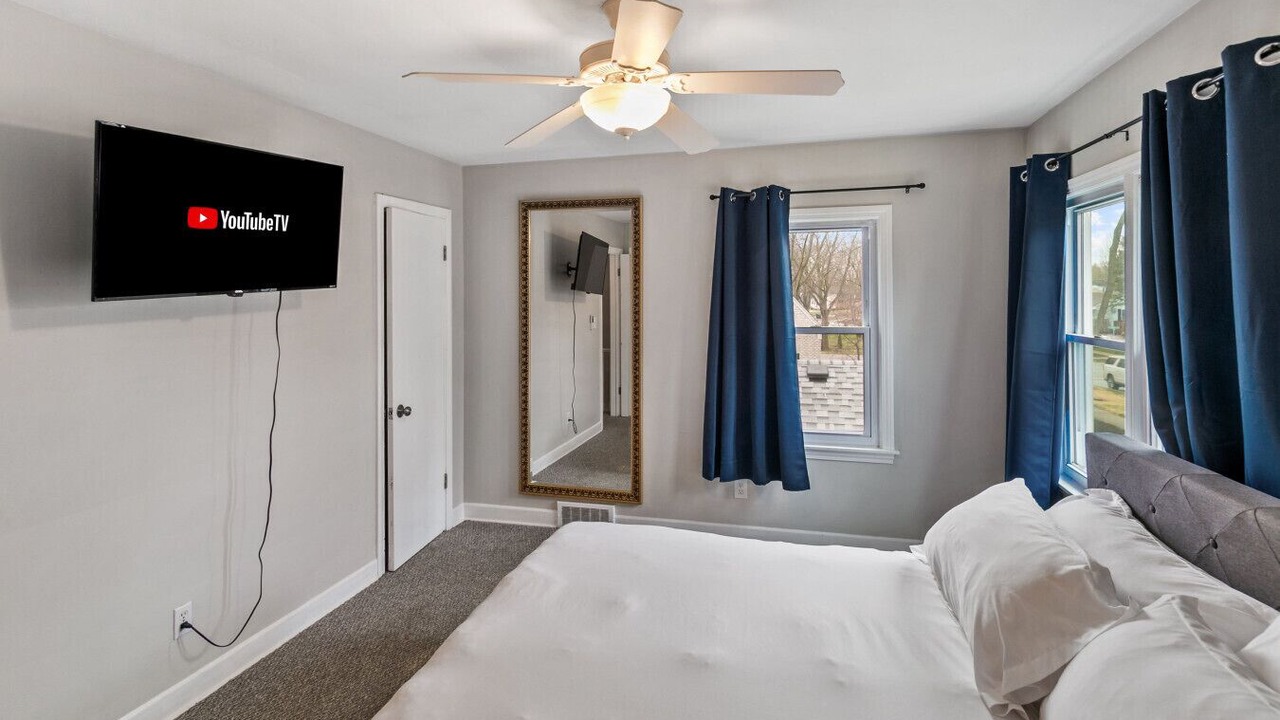 Photo of Bedroom in Libertyville