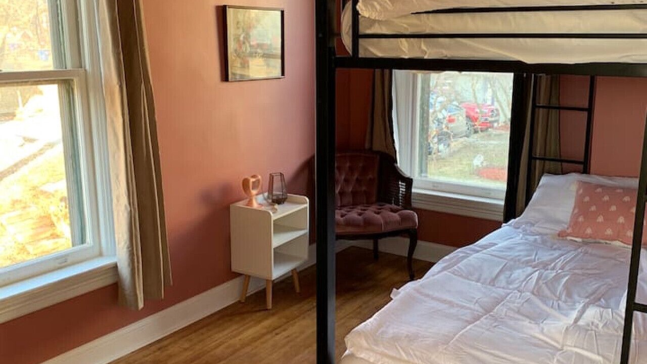Photo of Bedroom in Davenport