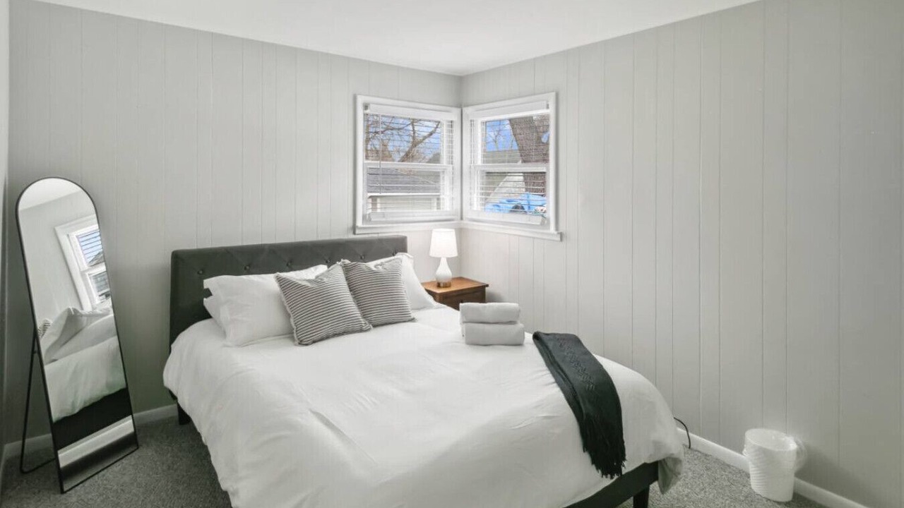 Photo of Bedroom in Libertyville