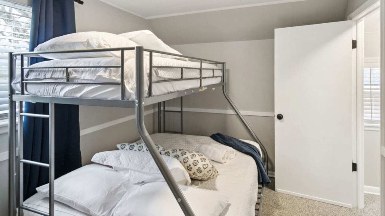 Photo of Bedroom in Libertyville