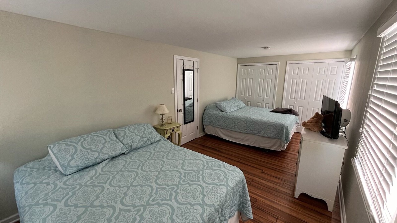 Photo of Bedroom in Beach Haven West