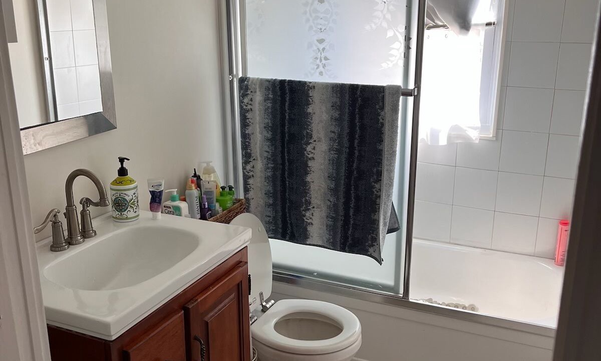 Photo of Bathroom in Beach Haven West