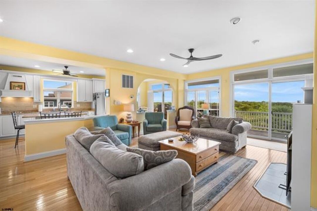Photo of Livingroom in Brigantine