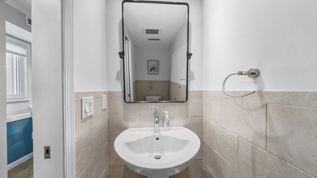 Photo of Bathroom in Avalon