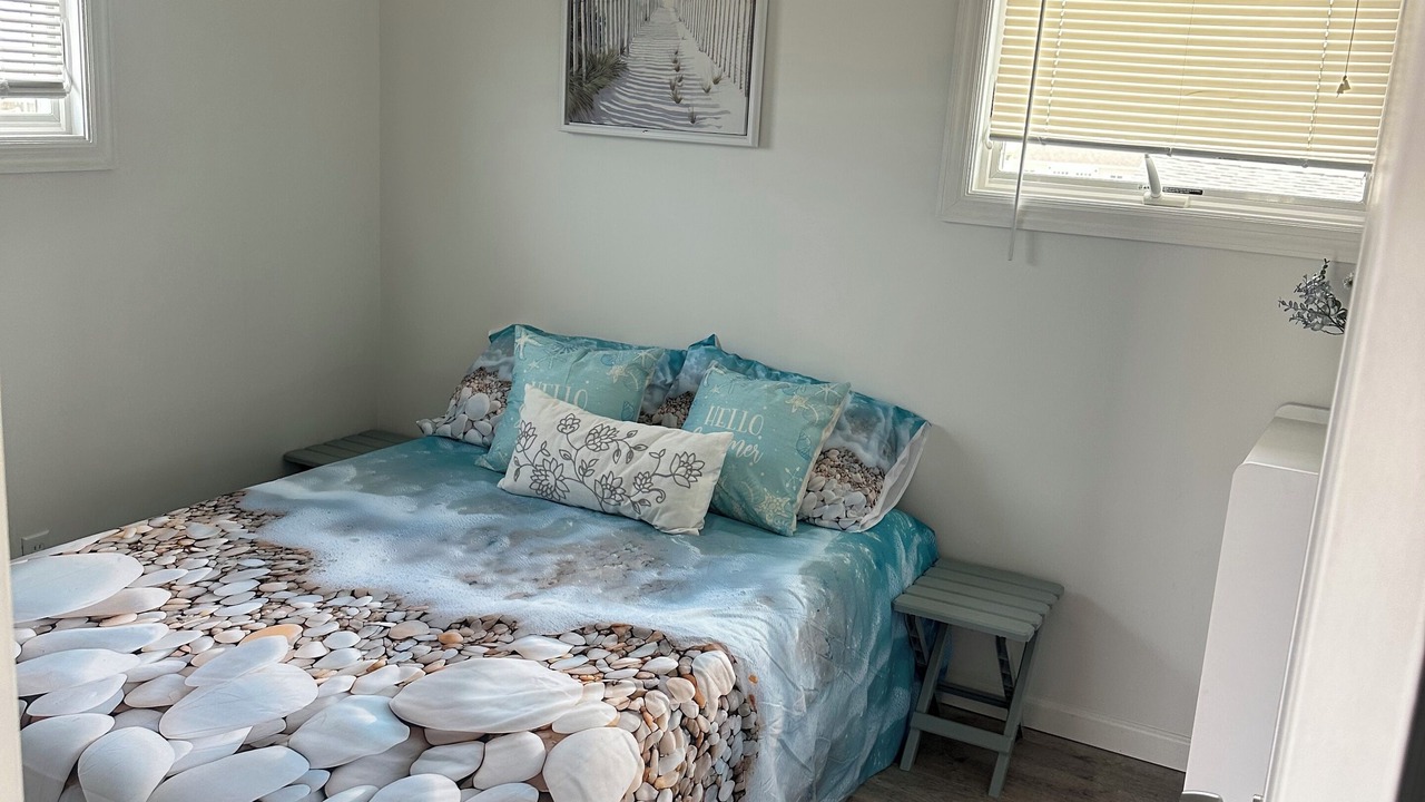Photo of Bedroom in Mystic Island
