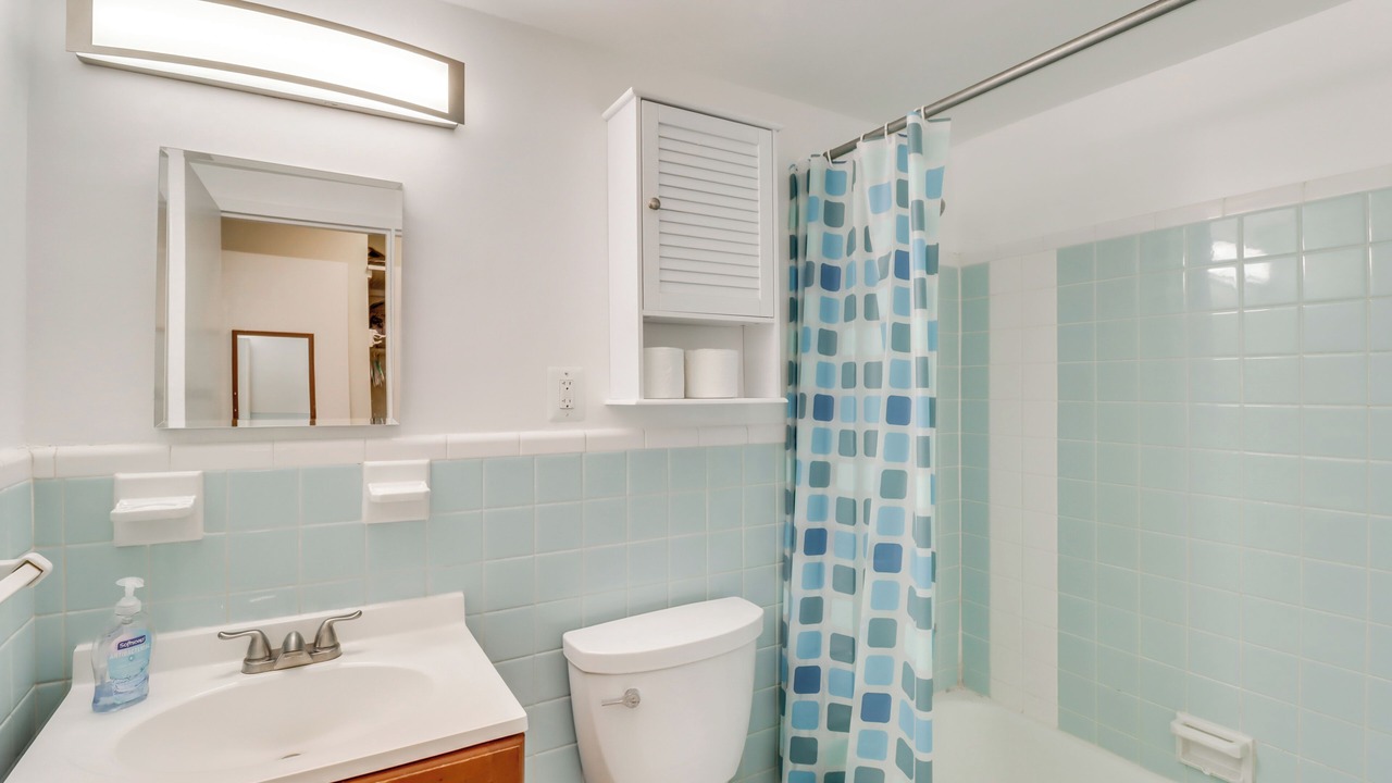 Photo of Bathroom in Cleveland Park