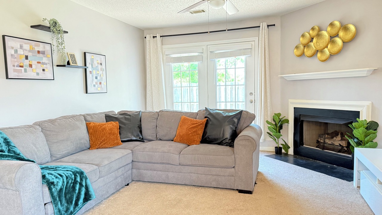 Photo of Livingroom in Huntcliff